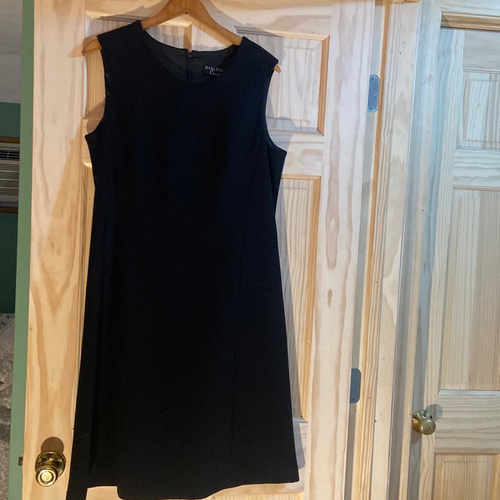 Sleeveless black dress